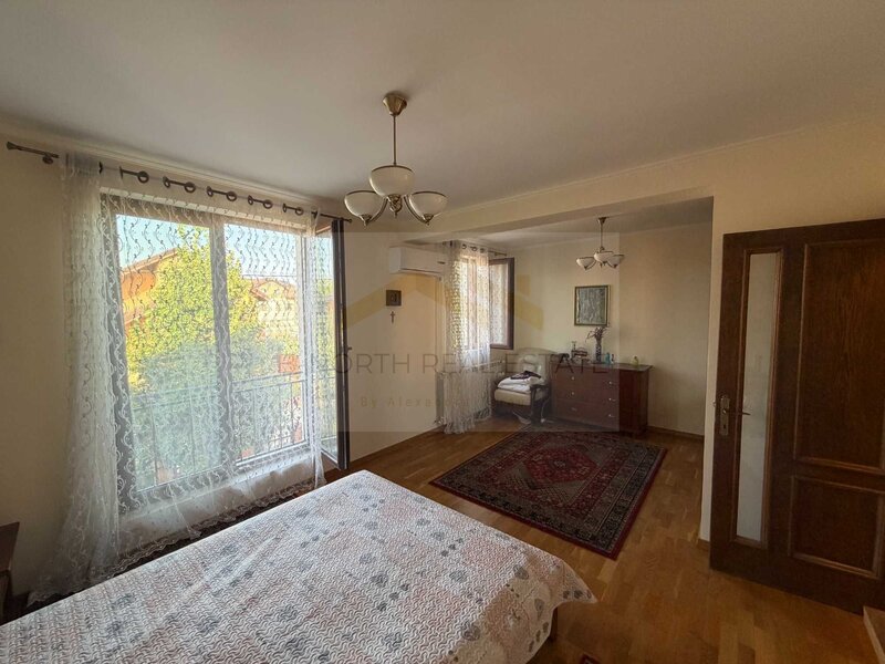 Casa / vila de inchiriat, comuna Berceni, 350 mp utili, curte 400 mp