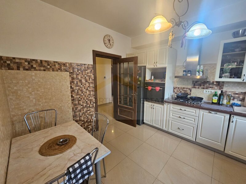 Casa / vila de inchiriat, comuna Berceni, 350 mp utili, curte 400 mp