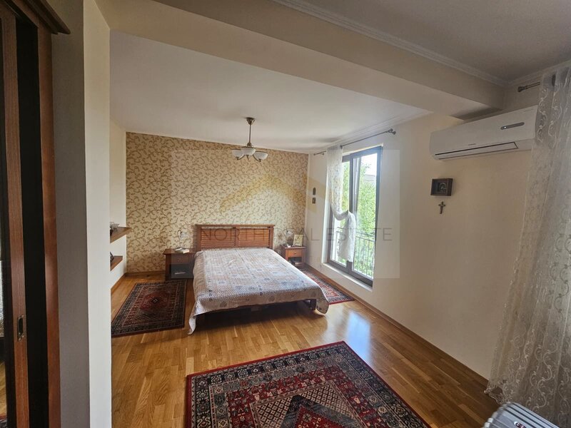 Casa / vila de inchiriat, comuna Berceni, 350 mp utili, curte 400 mp