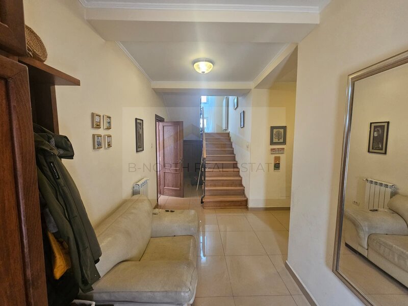 Casa / vila de inchiriat, comuna Berceni, 350 mp utili, curte 400 mp